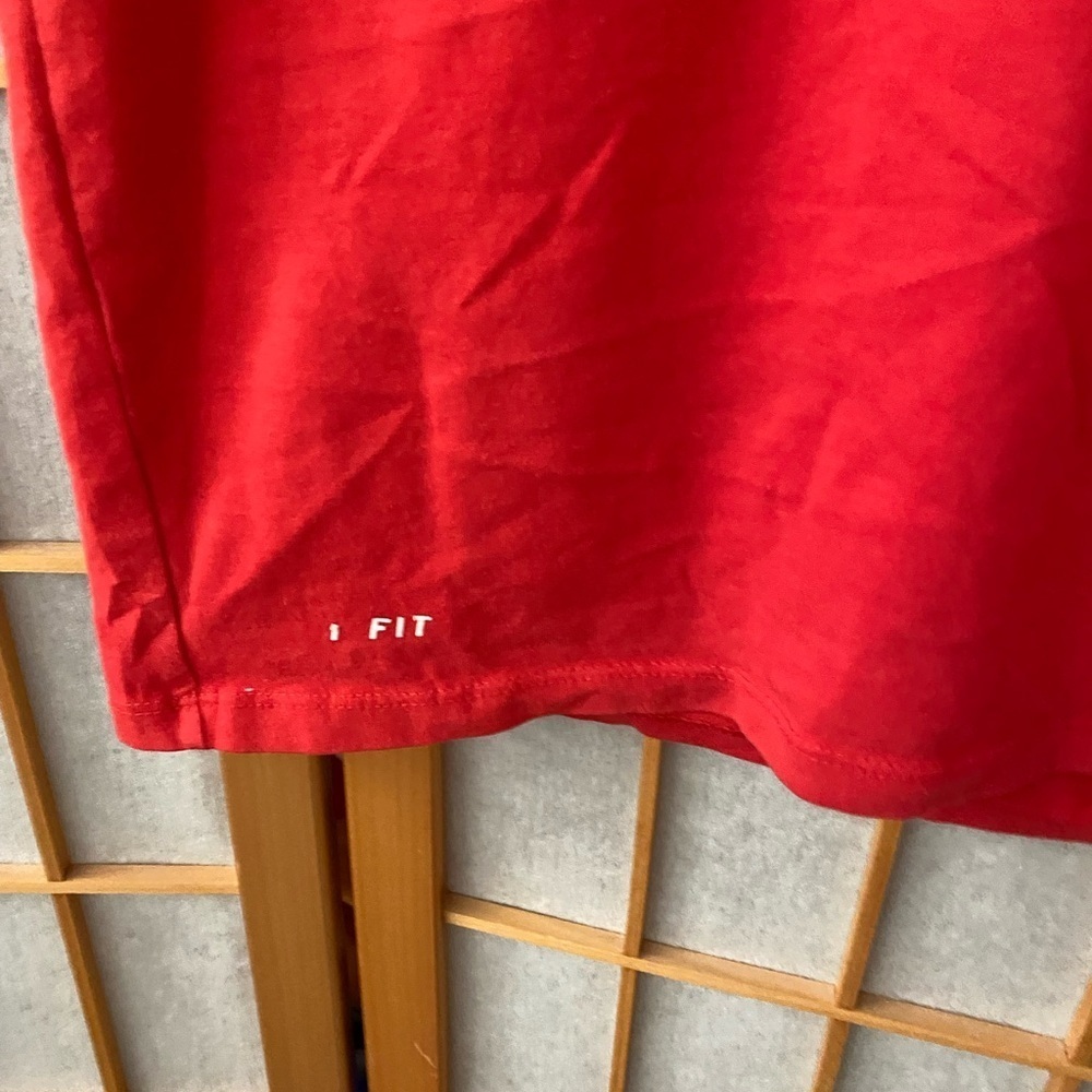 Nike Shirt Men’s Small Red Swoosh Dri Fit Graphic Performance Tee Athletic Cut - Picture 3 of 5